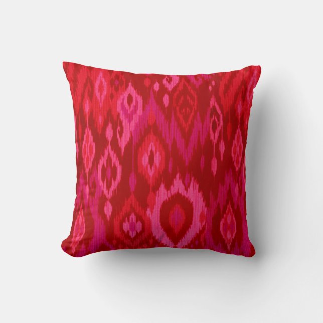 Boho schicke rote rosa pinkfarbene Ikat Stammes- Kissen (Vorderseite)