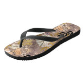 Boho Schwarz-weiß Gold Peach Line Gezeichnet Leaf  Badesandalen (Schrägansicht)