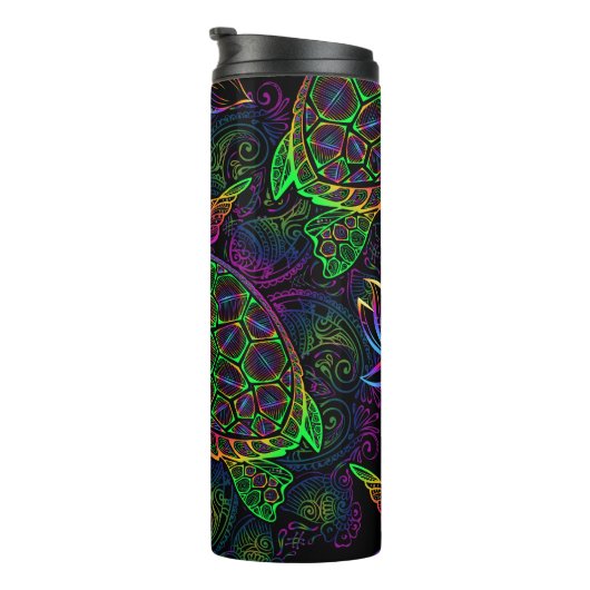 Boho Sea Turtle: Psychedelic Mandala Pattern Thermosbecher (Nach rechts gedreht)