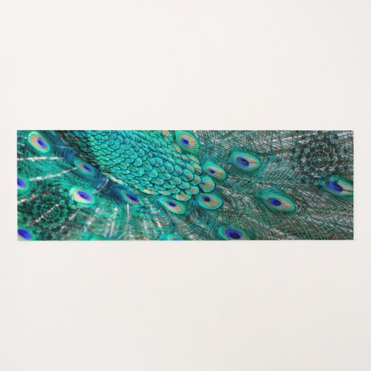 Boho Shimmering Chic Peacock Feather Yogamatte (Rückseite (Horizontal))