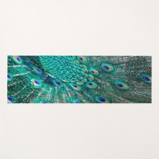 Boho Shimmering Chic Peacock Feather Yogamatte (Vorderseite (Horizontal))