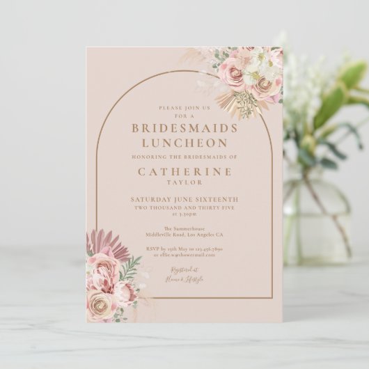 Boho Soft Pink Pampas Grass Bridesmaids Luncheon Einladung (Stehend Vorderseite)