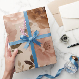 Boho Staubige Rosenblume Beige Blumenmuster Geschenkpapier