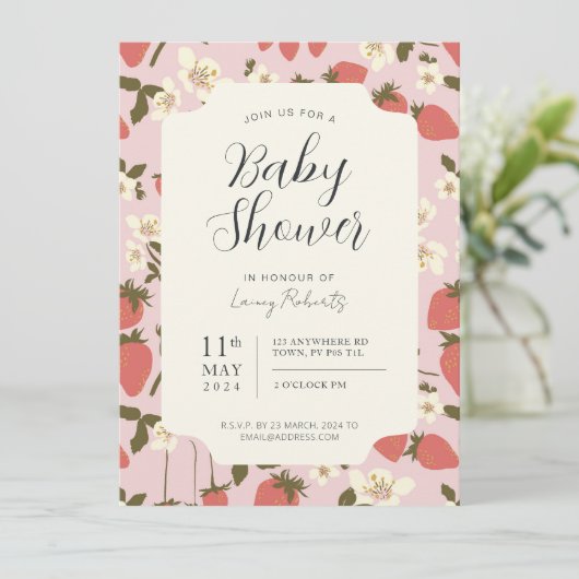 Boho Stawberry Floral Baby Shower Einladung (Stehend Vorderseite)