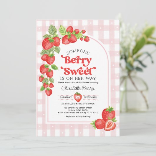 Boho Strawberry Berry Sweet Baby Girl Shower Einladung (Stehend Vorderseite)