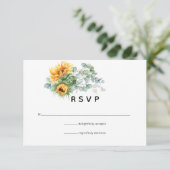 Boho Sunflower Eucalyptus Wedding RSVP Karte (Stehend Vorderseite)