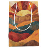Boho Sunset Over Mountains - Retro Erthy Landschaf Mittlere Geschenktüte (Vorderseite)