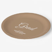 Boho Tan Minimalistisch Modern Graduation Party Pappteller (Schrägansicht)