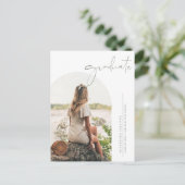 Boho Taupe Green Minimalistisch Arch Foto Abschlus Ankündigungspostkarte (Stehend Vorderseite)