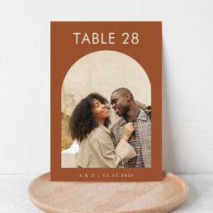 Boho Terracotta Arch Foto Minimalistisch Wedding Tischnummer