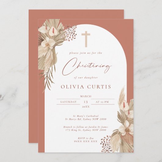 Boho Terracotta Arch Pampas Grass Christening Einladung (Vorne/Hinten)