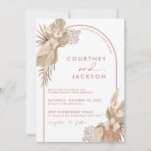 Boho Terracotta Arch Pampas Grass Wedding Invitati Einladung (Vorderseite)