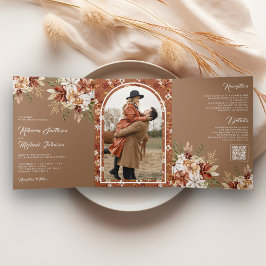 Boho Terracotta Floral Wildblume Beige Wedding Dreifach Gefaltete Einladung