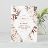 Boho Terracotta Pampas Grass Beige Wedding Invitat Einladung (Stehend Vorderseite)