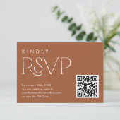 Boho Terracotta QR Code UAWG Wedding Card RSVP Karte (Stehend Vorderseite)