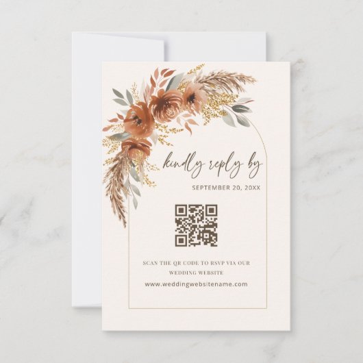 Boho Terracotta Rust Fall Floral Wedding QR Code RSVP Karte (Vorderseite)