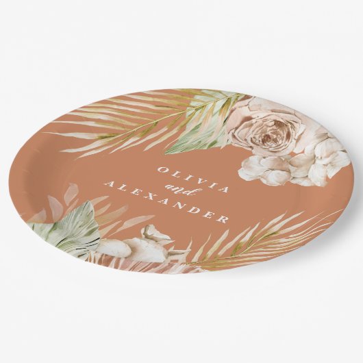 Boho Terracotta Tropical Floral und Palm Hochzeit Pappteller (Schrägansicht)