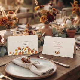 Boho-Terrakotta-Wildblumen-Herbsthochzeit Platzkarte