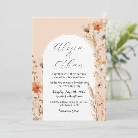 Boho Wedding Peach Florals Blume Einladung (Stehend Vorderseite)