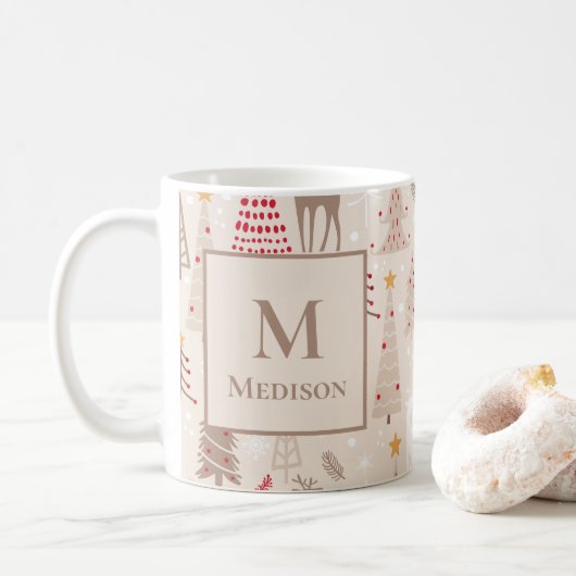 Boho Weihnachtsbaumen mit Monogramm und Name Kaffeetasse (Mit Donut)