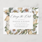 Boho White Floral & Greenery Ändern Sie das Datum Ankündigungspostkarte (Vorderseite)
