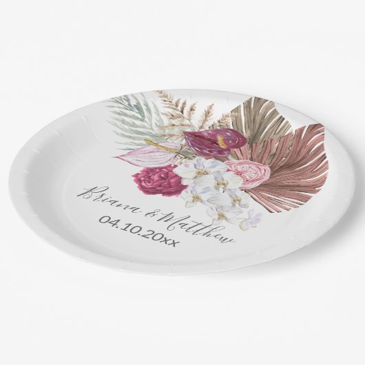 Boho White Orchids Burgundy Floral Wedding Pappteller (Schrägansicht)