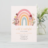 Boho Wild & Onederful Wildblumen-Regenbogen-Geburt Einladung (Stehend Vorderseite)