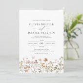 Boho Wildblume Meadow Spring Garden Wedding Einladung (Stehend Vorderseite)