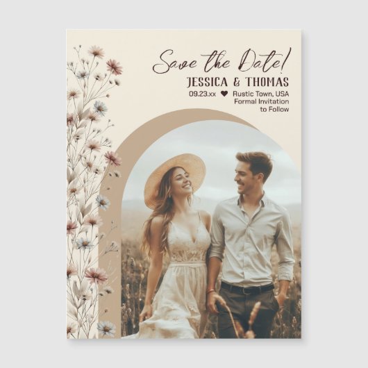 Boho Wildflowers Photo Arch Wedding Save the Date Magneteinladung (Vorderseite)