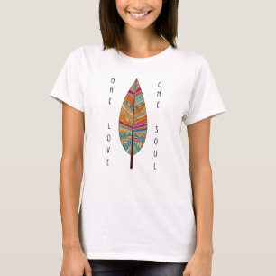 Boho Yoga Stammesfeder Eine Liebe Eine Seele  T-Shirt