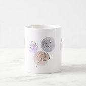 Boho Zen Dandelion Blume auf blauen, rosa Zirkeln Kaffeetasse (Mittel)