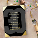 Bold 30. Geburtstag Luxe Black and Gold Folieneinladung<br><div class="desc">Luxe Schwarz und Gold 30. Geburtstag Einladung mit schimmernder Goldfolie. Fett und auffallend,  aber einfach und minimalistisch mit überdimensionaler Nummer 30 und klarer,  großer Typografie für die einladenden Details,  die Sie im Groß- oder Kleinformat personalisieren können. Stilvoll und glamourös 30. Geburtstag Party laden ihn ein.</div>