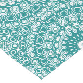 Bold Aquamarin Mandala Pattern Mittelgroßer Tischläufer (Ecke)