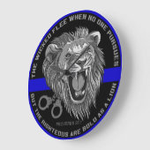 Bold As a Lion Thin Blue Line Clock Große Wanduhr (Winkel)