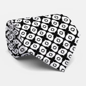 Bold Black and White Symmetrical Arabesque Pattern Krawatte (Gerollt)