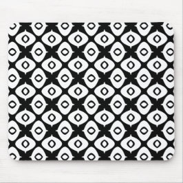 Bold Black and White Symmetrical Arabesque Pattern Mousepad