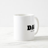 Bold Black & White Text Est Year Dad Kaffeetasse (VorderseiteRechts)