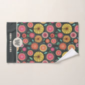 Bold Boho Scandi Folk Floral Custom Monogram Badhandtuch Set (Handtuch)