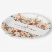 Bold Bright Pampas Floral Wedding Pappteller (Schrägansicht)