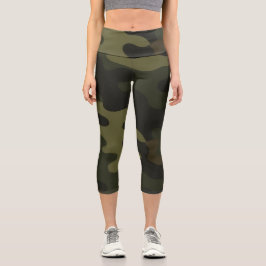Bold Camouflage Pattern Outdoor Enthusiasts Hunter Capri Leggings