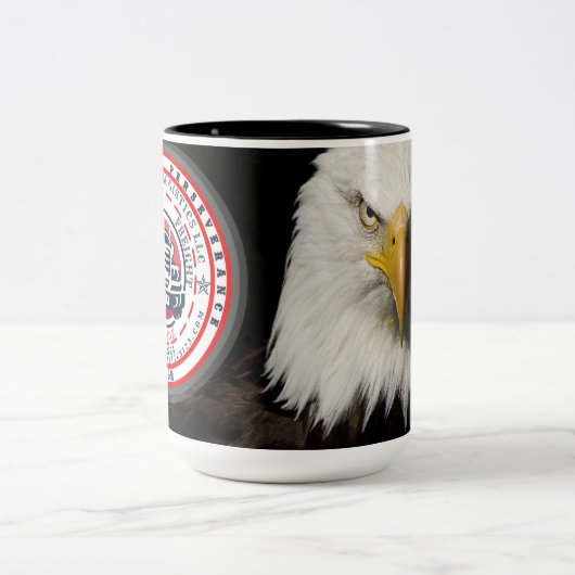 BOLD EAGLE UND LOGO ZWEIFARBIGE TASSE (Mittel)
