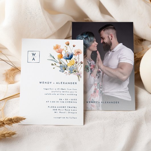 Bold elegantes Floral Monogram Wappen Wedding Foto Einladung