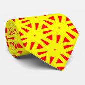 Bold Funky Yellow and Red Suns Abstrakt Patches Krawatte (Gerollt)