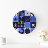 Bold Geometric Bauhaus Retrofuturistische Muster Große Wanduhr (Zuhause)