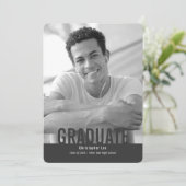 Bold Graduate, Moderne typografische Fotos Abschlu Ankündigung (Stehend Vorderseite)