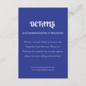 Bold Minimal Wedding Einladung in Deep Blue (Vorderseite)