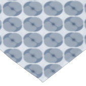 Bold Minimalist Poppy Textured Floral Blue Tischdecke (Schrägansicht)