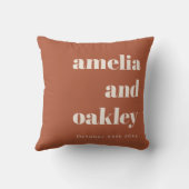 Bold Minimalist Terracotta Retro Custom Wedding Kissen (Rückseite)