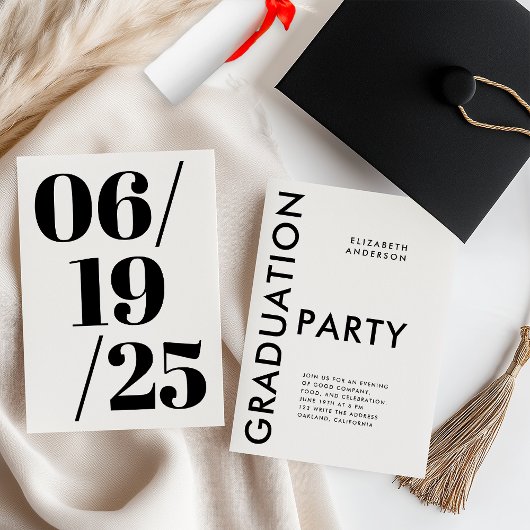 Bold Modern Black and White Graduation Party Einladung