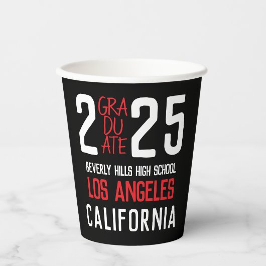 Bold Modern Class of 2025 Abschluss Pappbecher (Vorderseite)